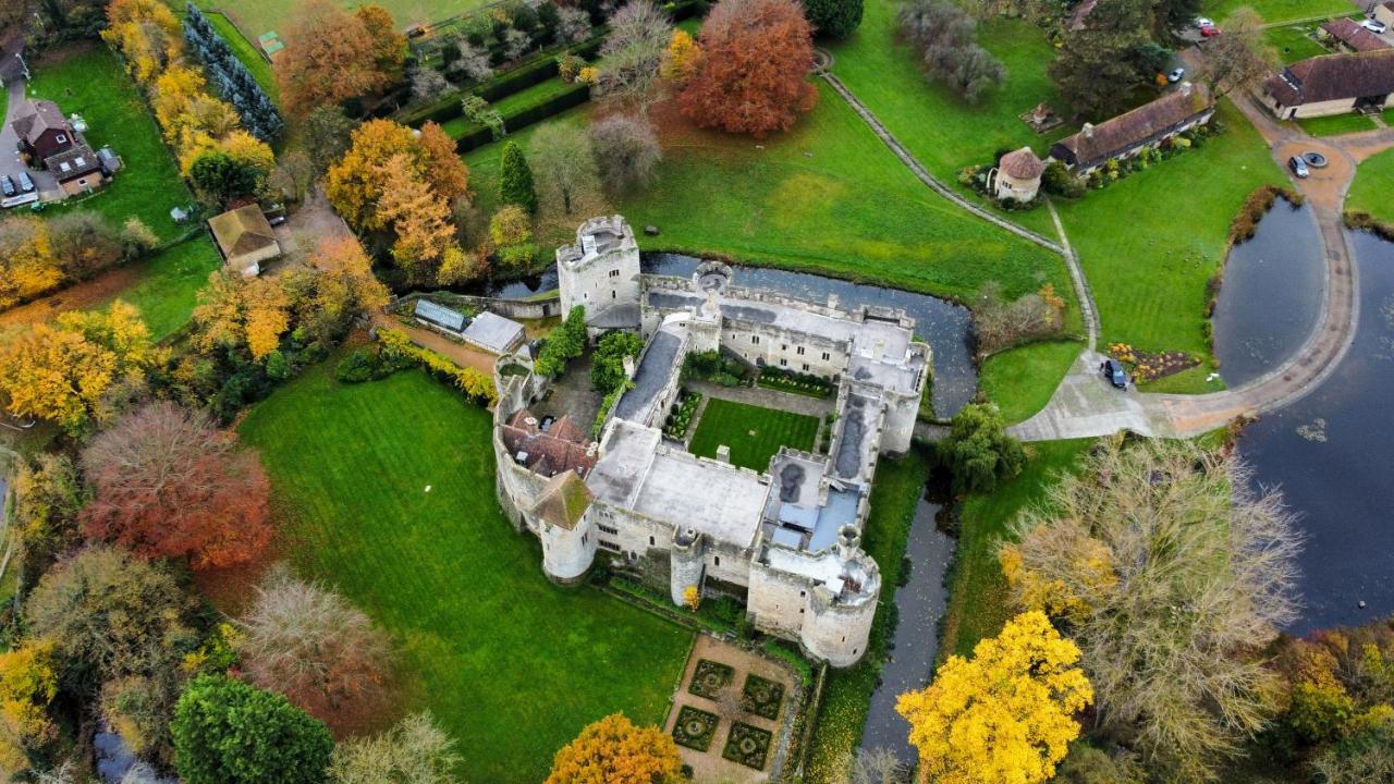 Lady Florence, Maidstone A Unique River Boat With Castle Views Exterior foto